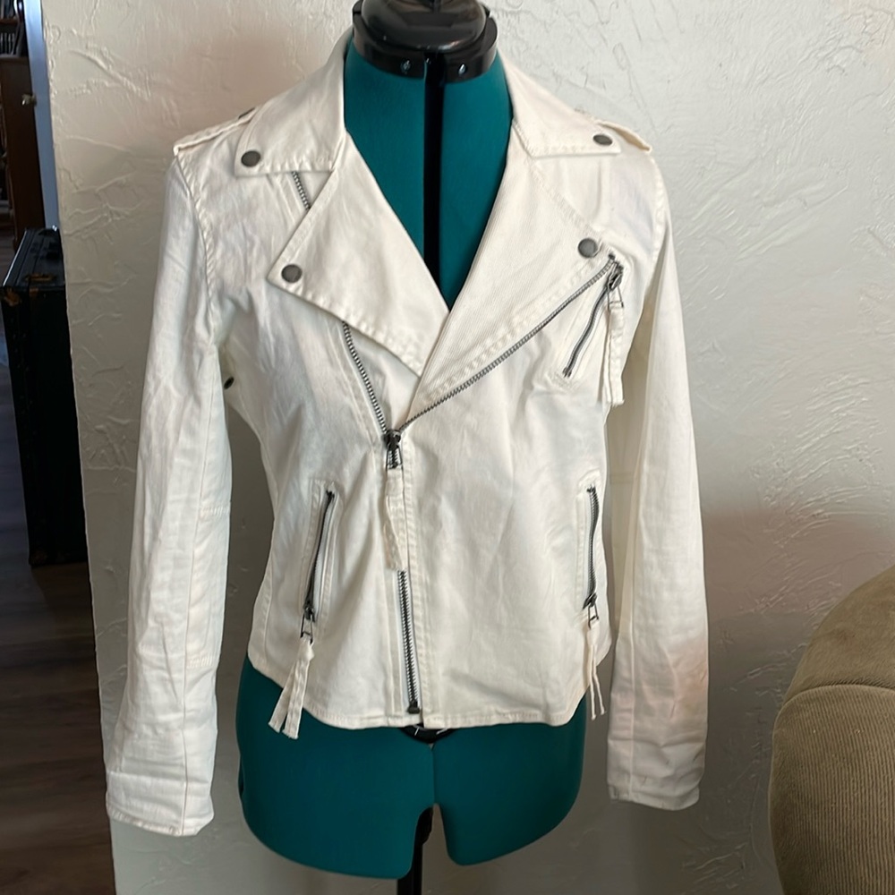 American Eagle women’s cotton lightweight jacket, cream colored, size S/P. Denim